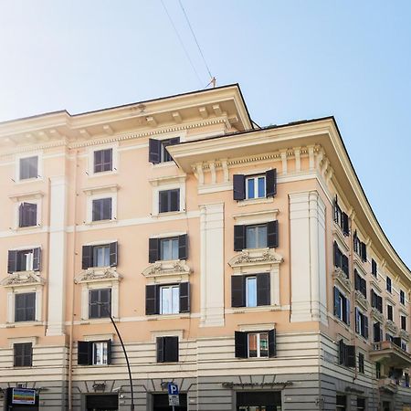 Live Roma - Chez Le Roi Luxury Apartment Exterior foto